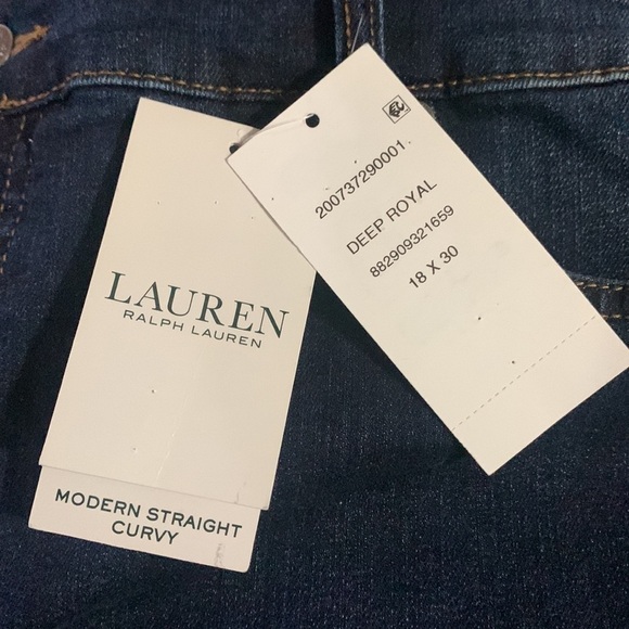 Lauren Ralph Lauren's NWT Straight Curvy Super Stretch Jeans Distressed 18x30 - Picture 10 of 14